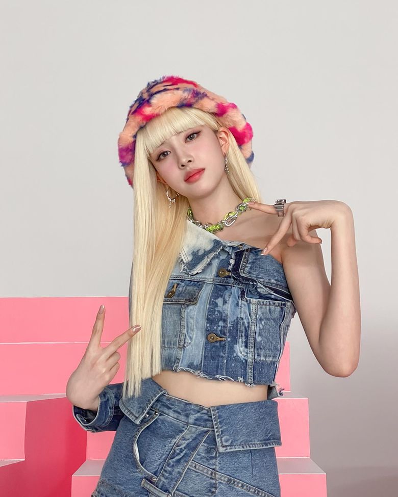  10 Female K-Pop Idols Who Have Barbie-Doll-Like Visuals