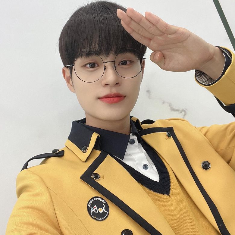 Boy Crush  When It Comes To Overflowing Adorable Charm And Multitalent  AB6IX s Lee DaeHwi Has Definitely Got It Covered - 41