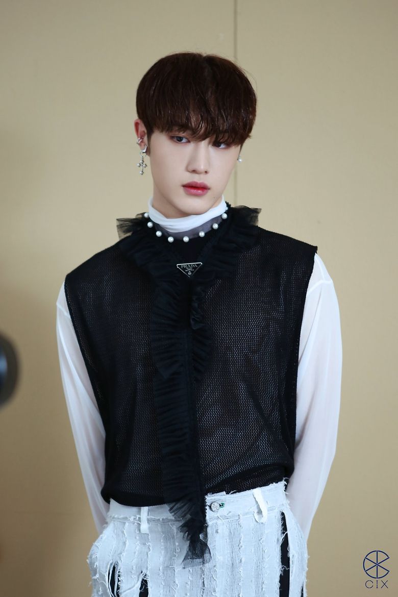 CIX's HyunSuk, Poster Shooting For UNIVERSE Behind-the-Scene