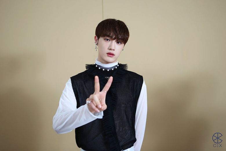 CIX's HyunSuk, Poster Shooting For UNIVERSE Behind-the-Scene