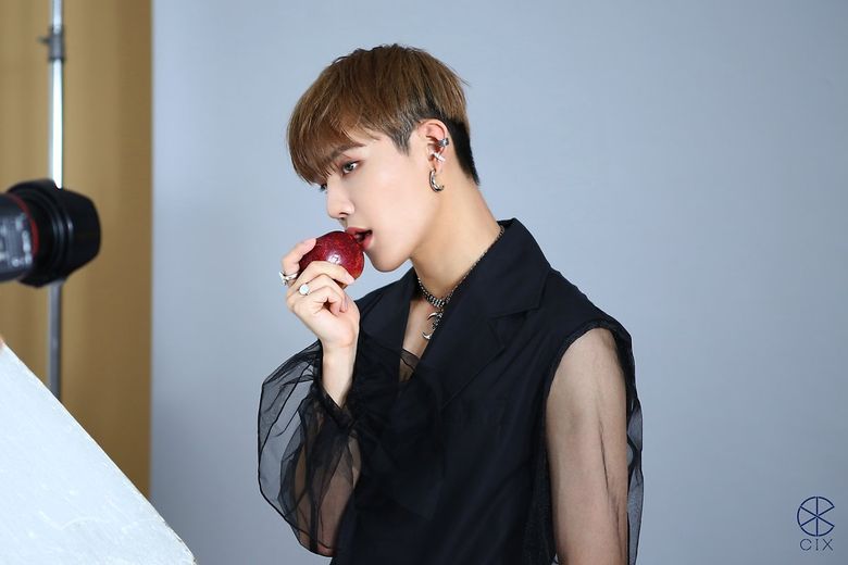 CIX's SeungHun, Poster Shooting For UNIVERSE Behind-the-Scene