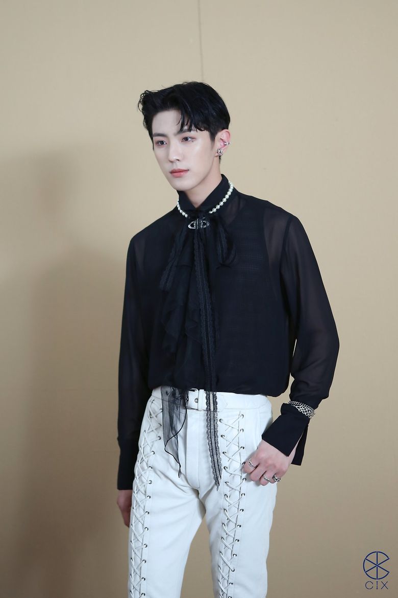 CIX's YongHee, Poster Shooting For UNIVERSE Behind-the-Scene