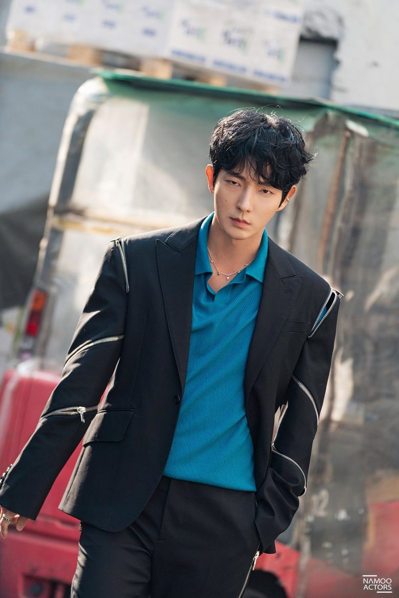 Lee JoonGi, Drama "Again My Life" Set Behind-the-Scene Part 1