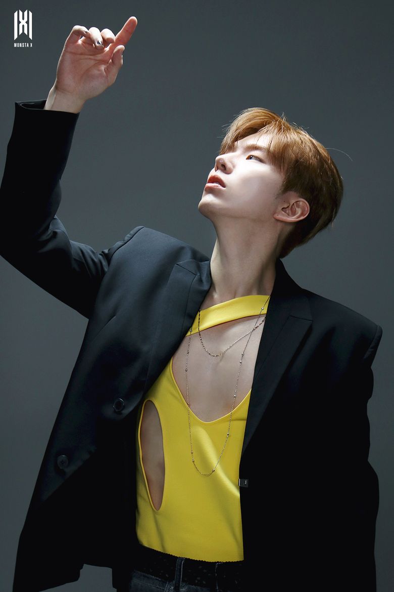 MONSTA X's KiHyun For COSMOPOLITAN KOREA Magazine Set Behind-the-Scene