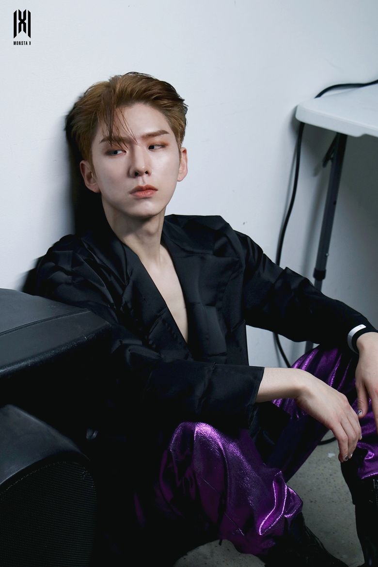 MONSTA X's KiHyun For COSMOPOLITAN KOREA Magazine Set Behind-the-Scene