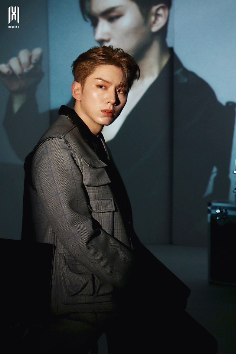 MONSTA X's KiHyun For COSMOPOLITAN KOREA Magazine Set Behind-the-Scene