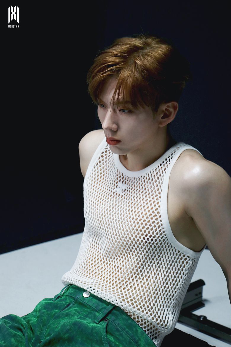 MONSTA X's KiHyun For COSMOPOLITAN KOREA Magazine Set Behind-the-Scene