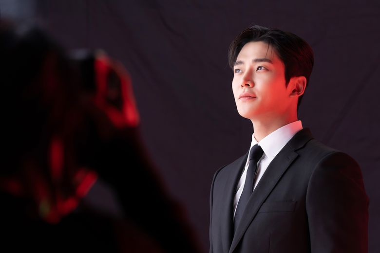 SF9's RoWoon, Drama "Tomorrow" Set Behind-the-Scene