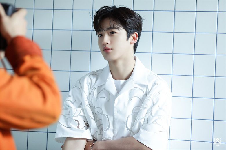 WEi's Kim YoHan & Yoo YongHa For Singles Korea Magazine Behind-the-Scene