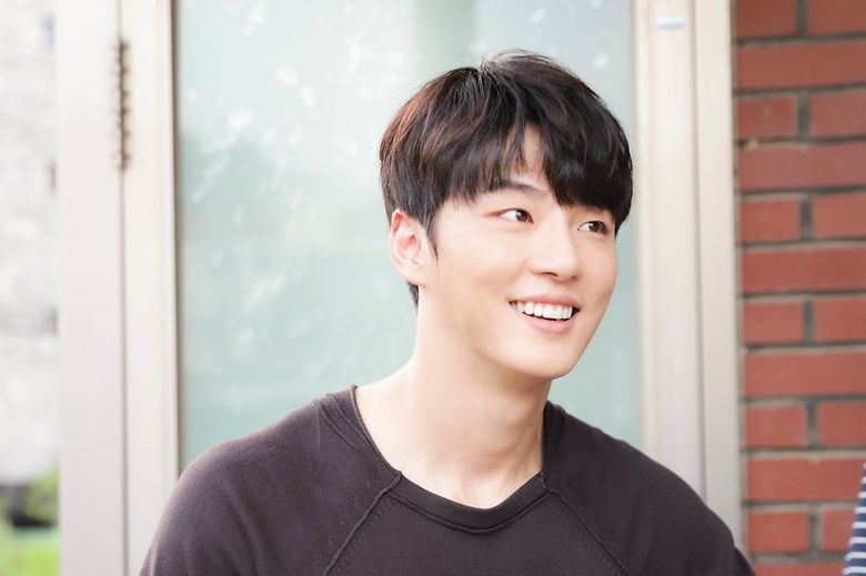  4 Reasons Why We Are Into K-Drama Actor Yoon ShiYoon