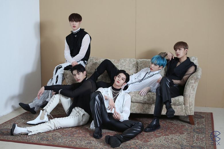 CIX, Poster Shooting For UNIVERSE Behind-the-Scene