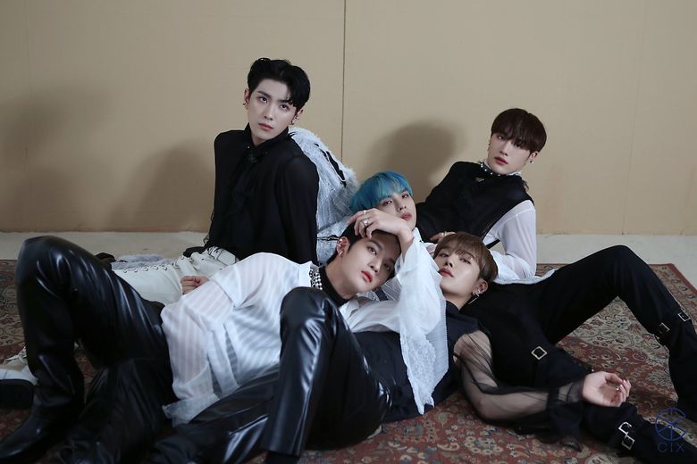 CIX, Poster Shooting For UNIVERSE Behind-the-Scene