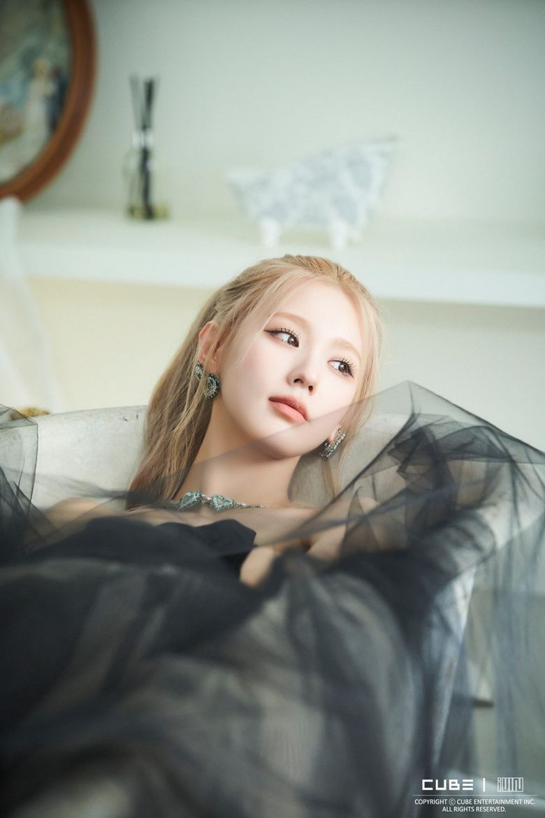 (G)I-DLE's MiYeon, Filming 'Drive' MV Set Behind-the-Scene Part 2