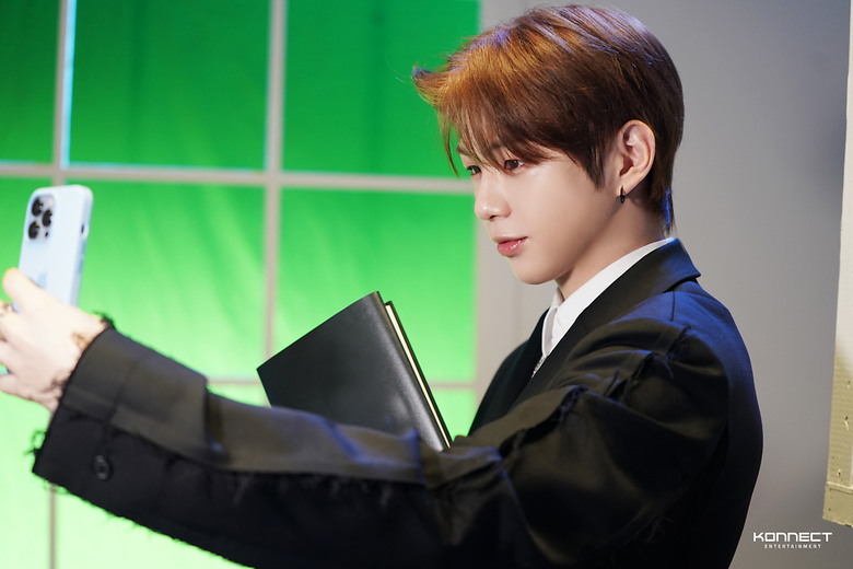 Kang Daniel, Shooting for 1st Full Album "The Story" Behind-the-Scene