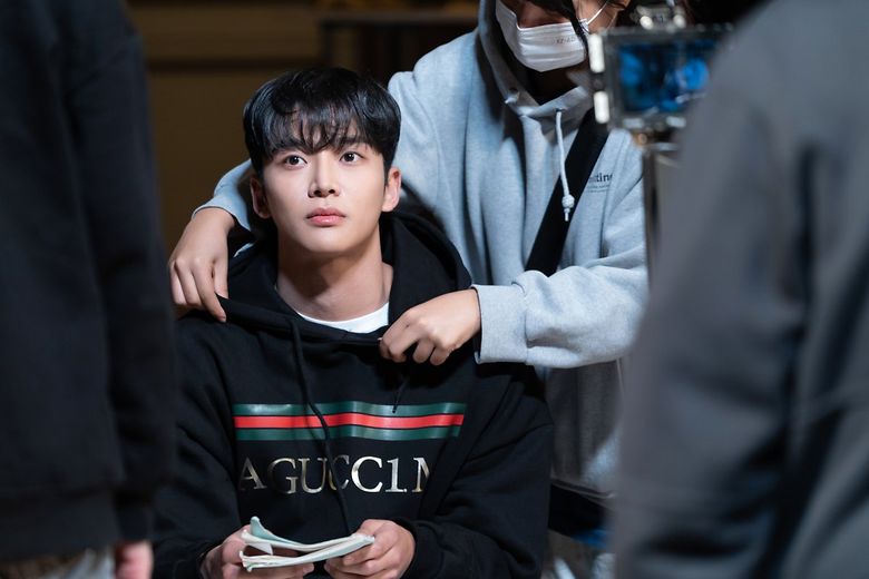 SF9's RoWoon, Drama "Tomorrow" Set Behind-the-Scene Part 1