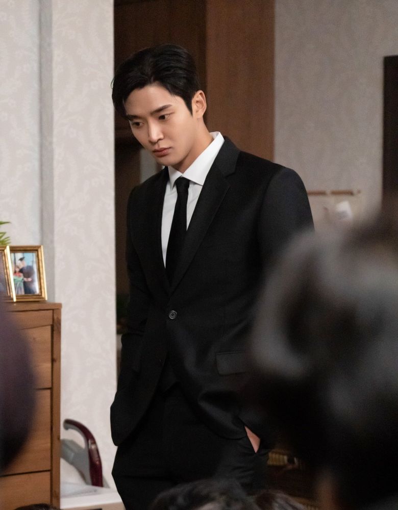 SF9's RoWoon, Drama "Tomorrow" Set Behind-the-Scene Part 2