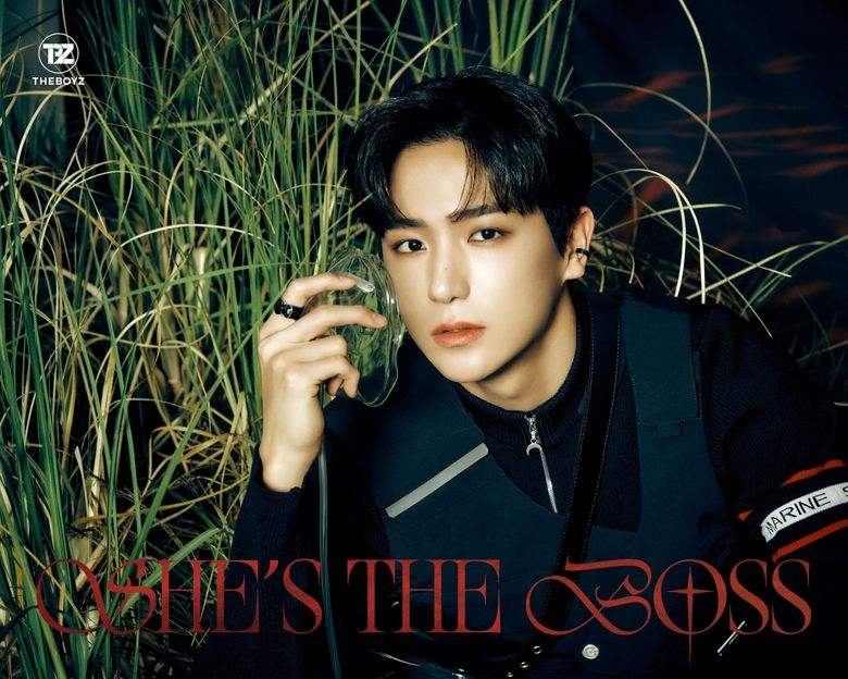 THE BOYZ Japan Mimi Album "SHE'S THE BOSS" Concept Photo #Toxic Love Ver.