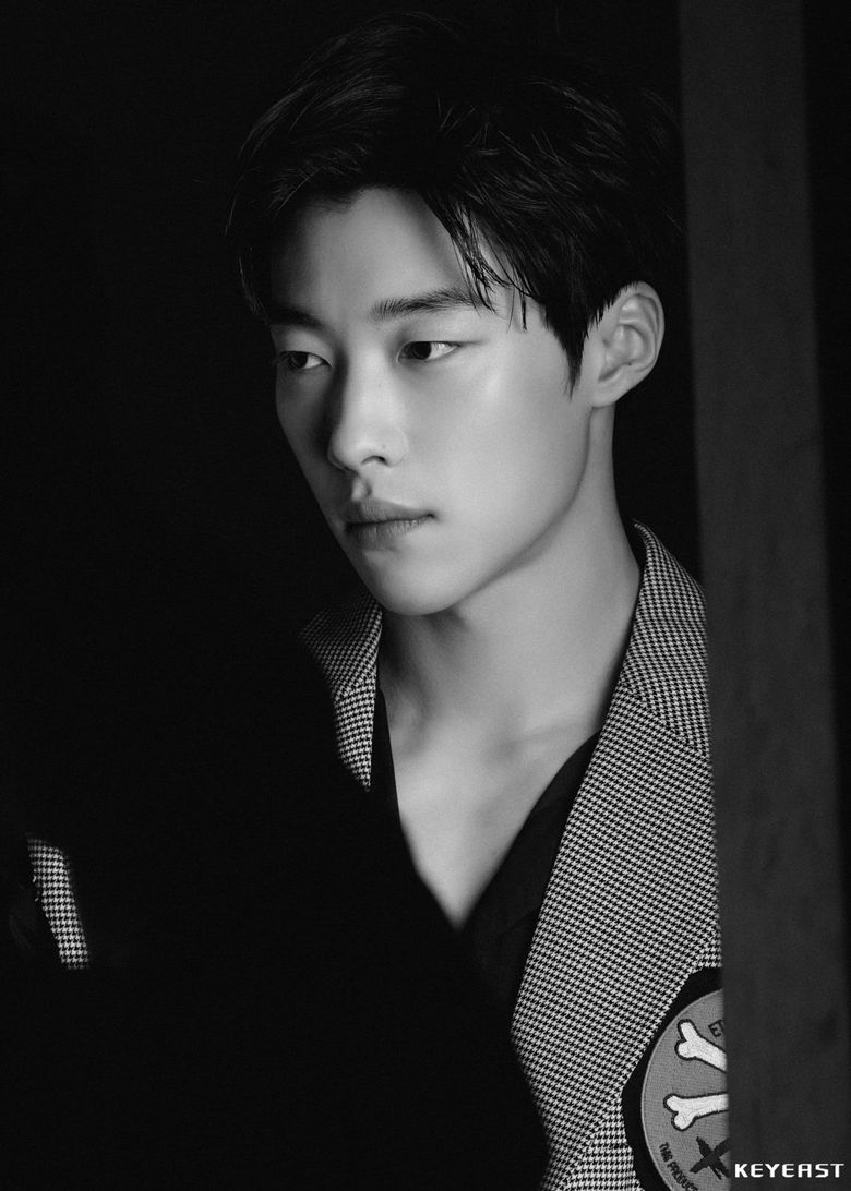 Woo DoHwan, For Arena Homme Plus Magazine May Issue Behind-the-Scene