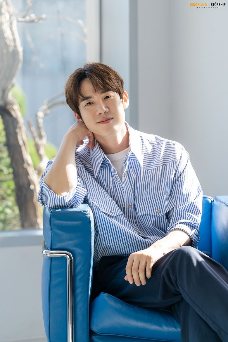 Yoo YeonSeok For ARENA Magazine Set Behind-the-Scene