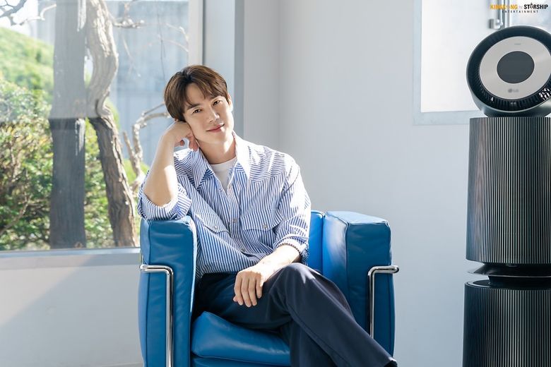 Yoo YeonSeok For ARENA Magazine Set Behind-the-Scene