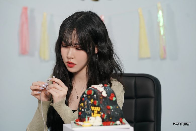 YuJu, Solo Debut 100 Days Live Behind-the-Scene