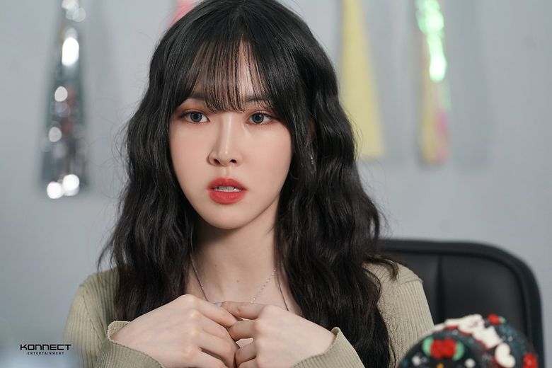 YuJu, Solo Debut 100 Days Live Behind-the-Scene