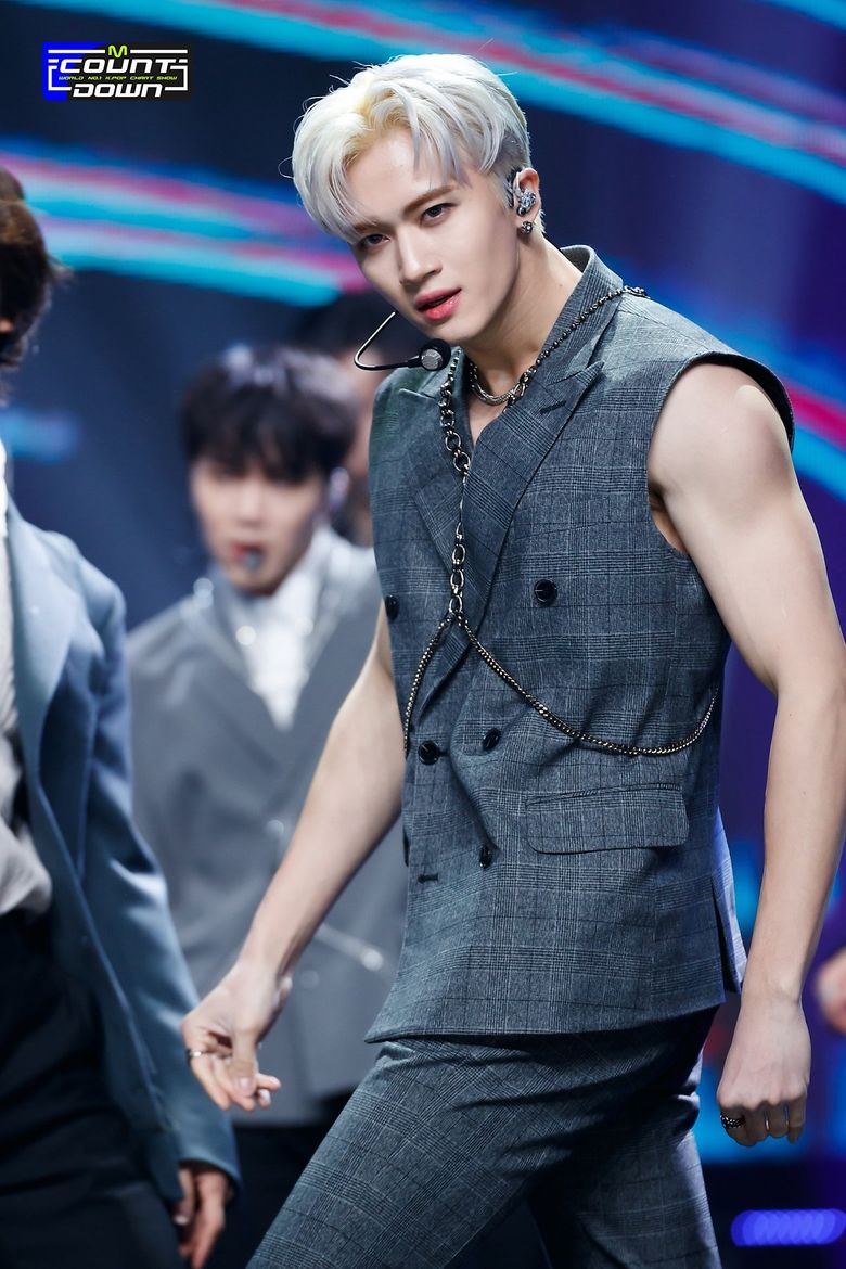  10 Male K-Pop Idols With Muscular Arms We Cannot Get Over (Part 2)