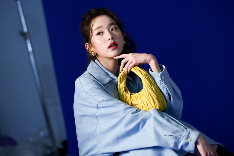 IVE's Jang WonYoung, For W Korea Magazine 2022 June Issue Behind-the-Scene