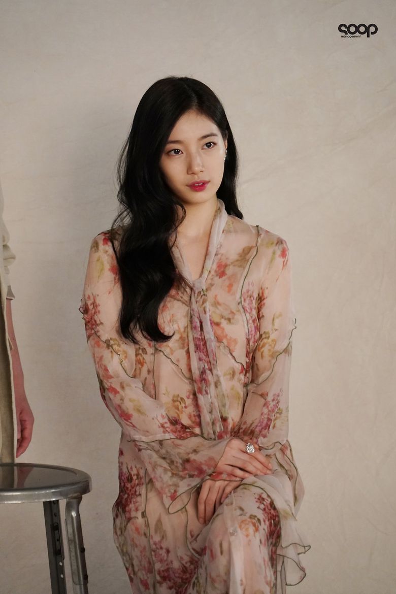 Suzy, Shooting Drama "Anna" Poster Behind-the-Scene Part 2