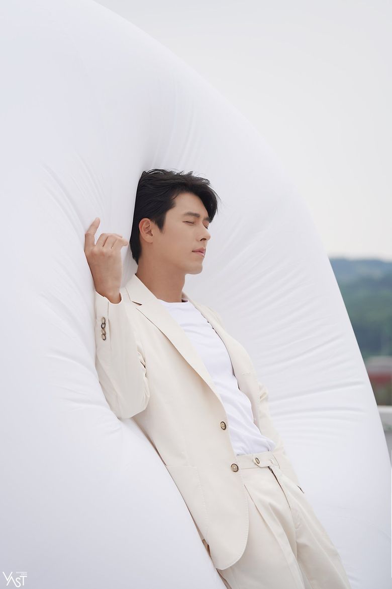 Hyun Bin, Commercial Shooting Behind-the-Scene - Part 1
