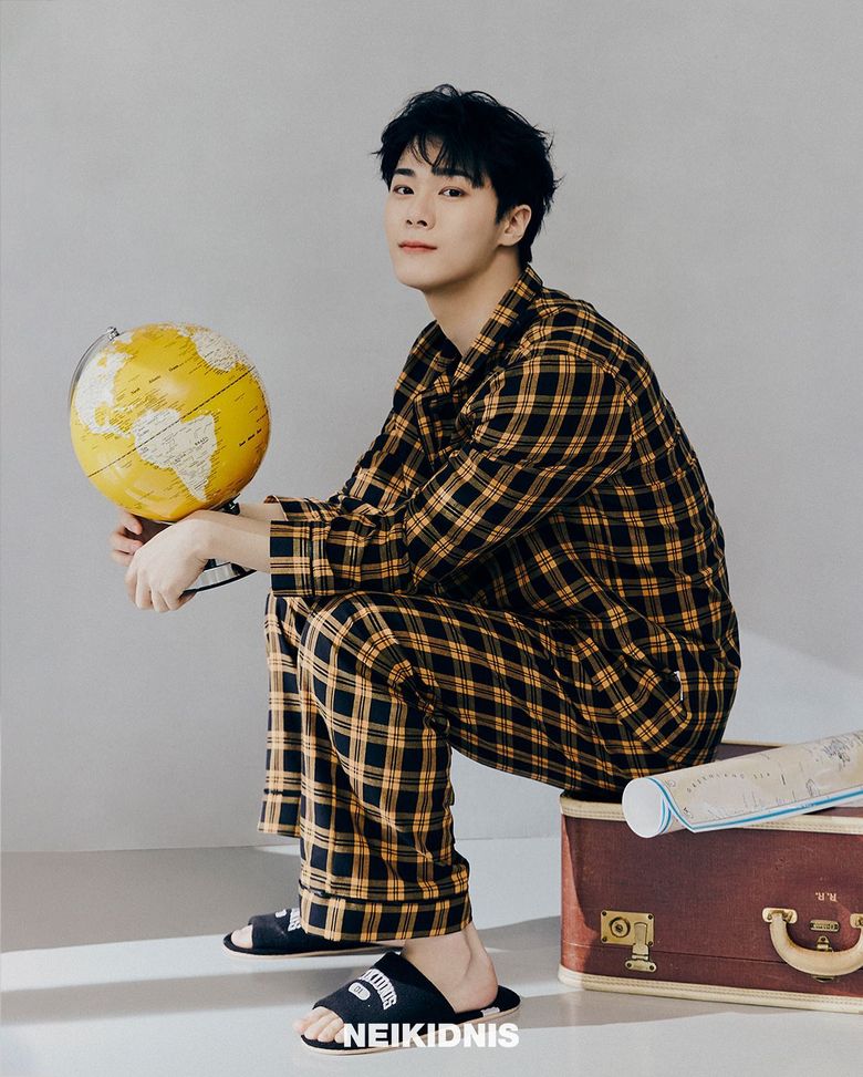 Idol vs  Model  The Universe Definitely Took Its Time Making ASTRO s MoonBin And His Model Visuals - 77