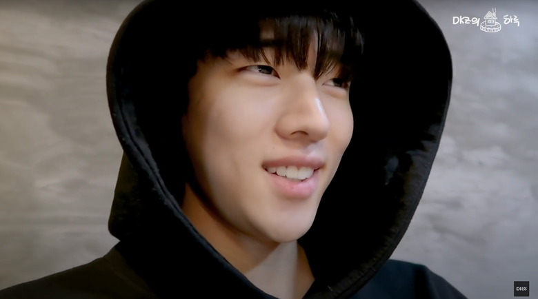   Çıplak Suratsız En Yakışıklı Görünen 7 Erkek K-Pop İdolü (2. Kısım)