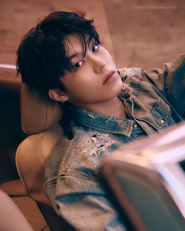  12 Male K-Pop Idols Who Totally Own Their 🐺 Wolf Emoji!
