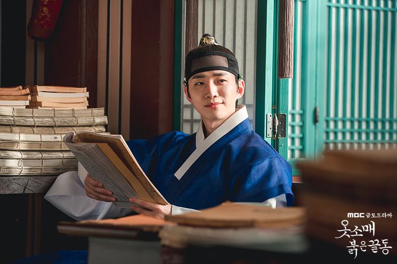     6 Swoon-Worthy Crown Princes From Historical K-Dramas