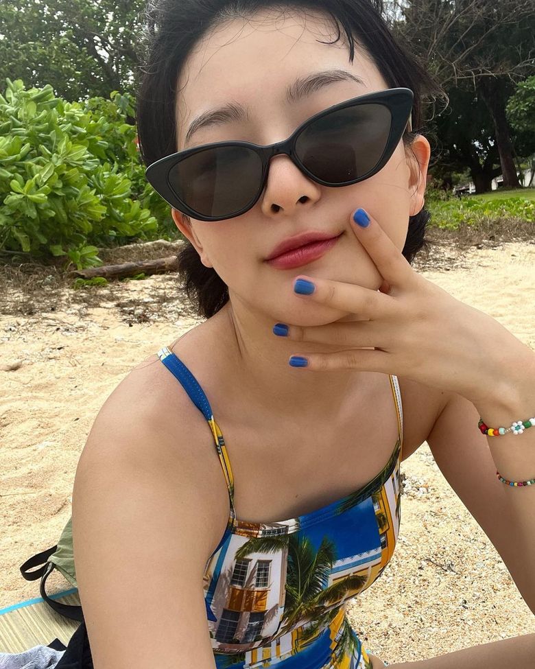 Top 20 Girlfriend Photos of Red Velvet's SeulGi: Dancing to Win Our Hearts