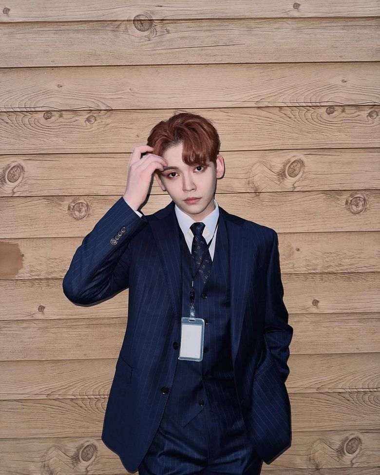 8 Male K-Pop Idols With Fierce Intensity Represented By Lion Emoji