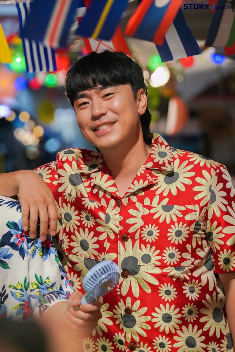Famous Korean Actors Signed To Story J Company