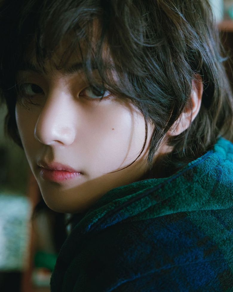  7 Male K-Pop Idols With Alluringly Big And Bold Eyes That Will Make You Fall In Love