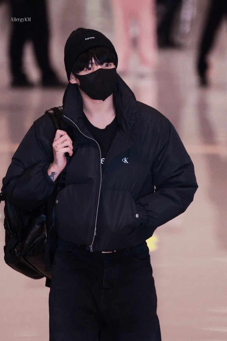 Top 7 Most Iconic BTS JungKook Airport Fashion Moments