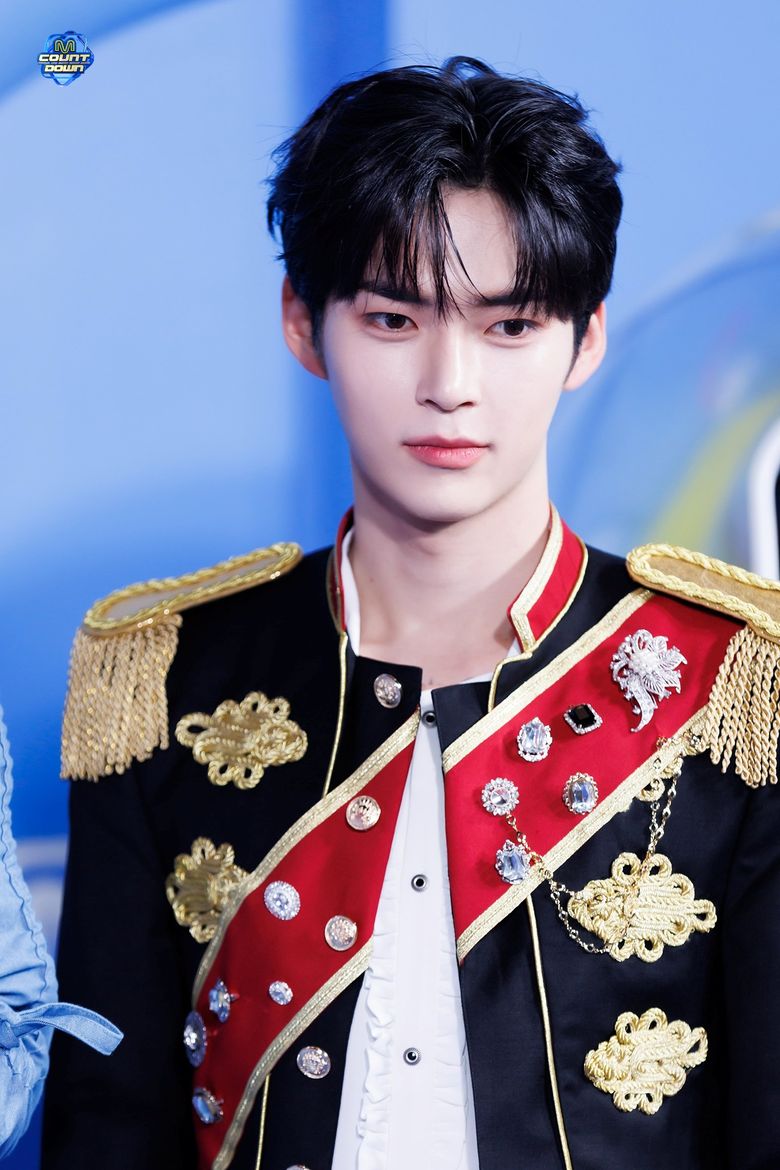  5 Prettiest 5th Gen K-Pop Male Idols That Give Off Prince Vibe