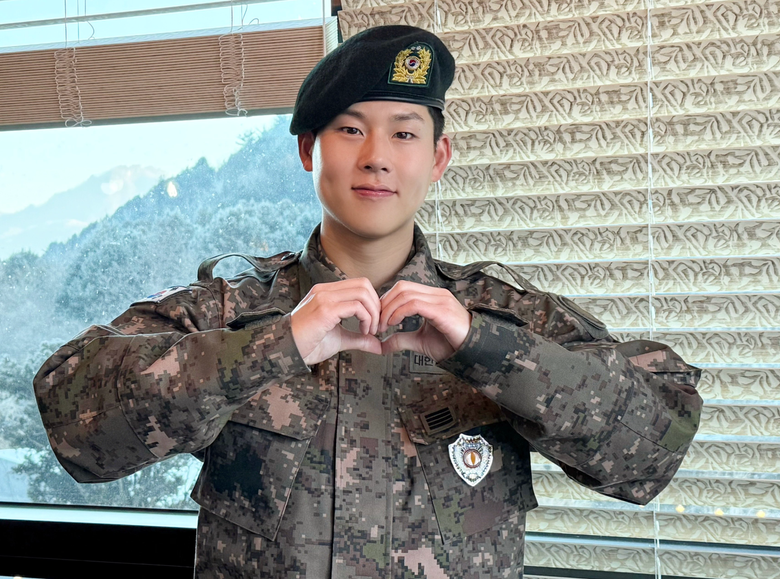 MONSTA X Joohoney has been discharged from military service