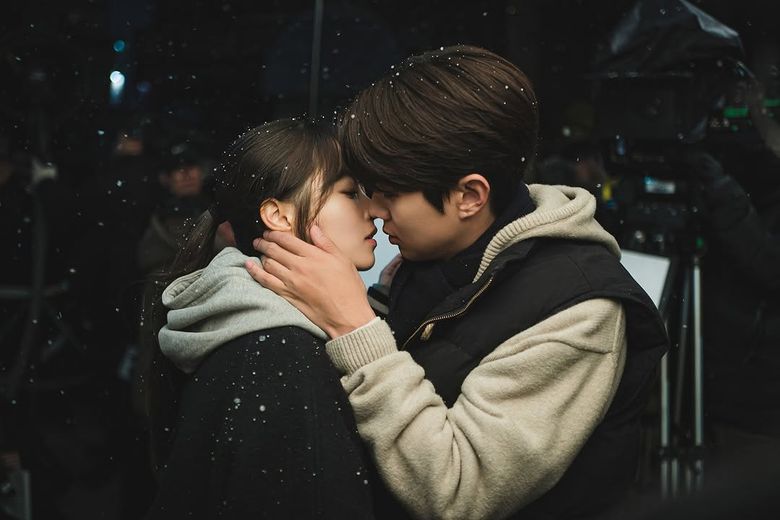  5 Real-Life Struggles Portrayed In Netflix K-Drama "Melo Movie"