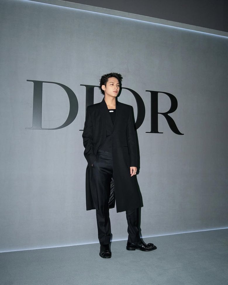 Which K-Pop Stars Created Buzz At Paris Fashion Week 2025?