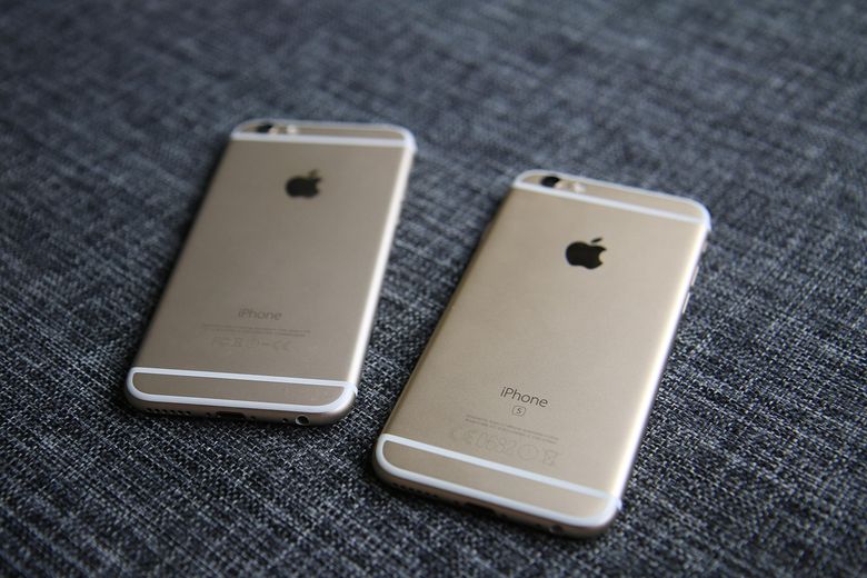 Dual-Phone and Young-Tro: What Are These Rising Korean Trends Among The MZ Generation?