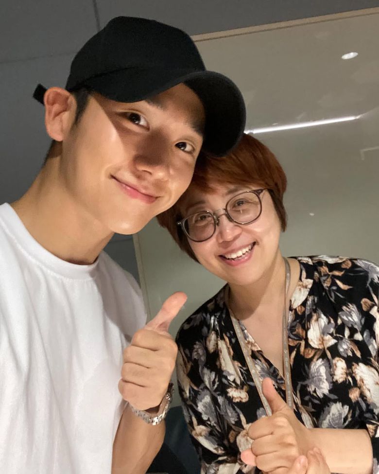  Producer Song JinSun of “True Beauty” And “What’s Wrong With Secretary Kim”