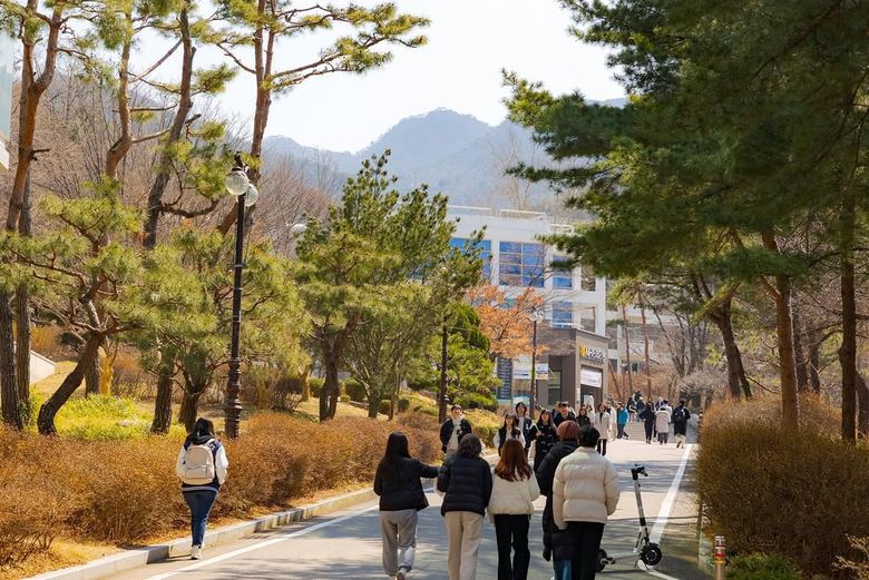 Is Korean Student Life Really Brutal? What School K-Dramas Tell Us
