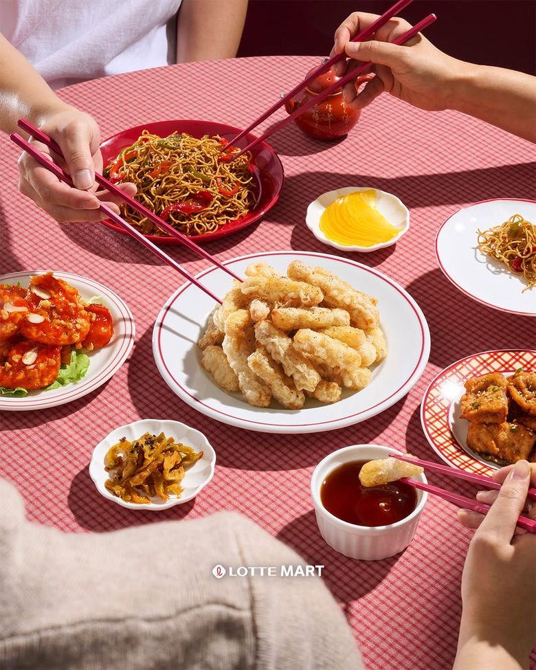 South Koreans Cut Food Budget—But It's Not About Going On A Diet