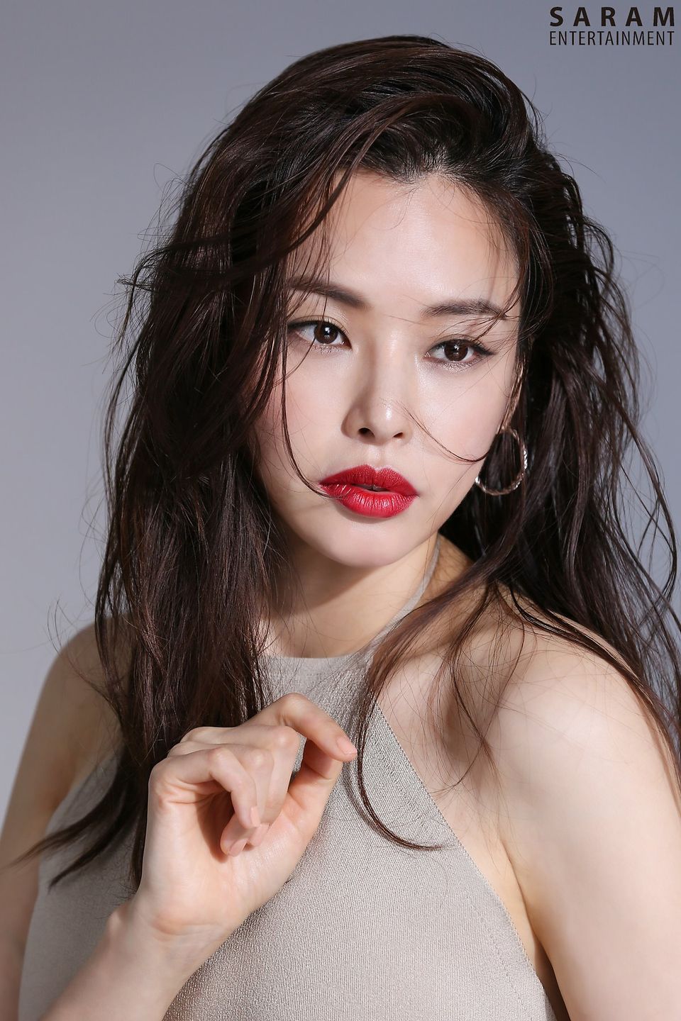 Lee Hanee For Cosmopolitan Magazine June Issue (+Behind-the-Scene